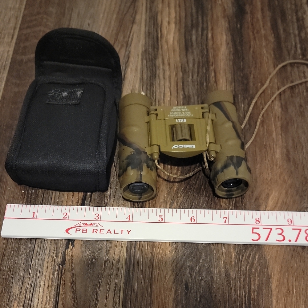 Tasco 8x21 Camouflage Binoculars with Case